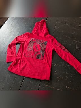 Nike Boys' Red Lightweight Hoodie T-Shirt Size 5-6 Athleisure Football Sporty